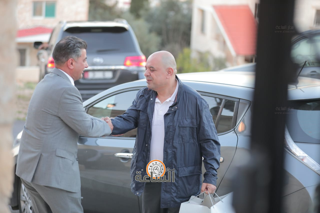 Madar Al-Saa Images 0.34461578021238815