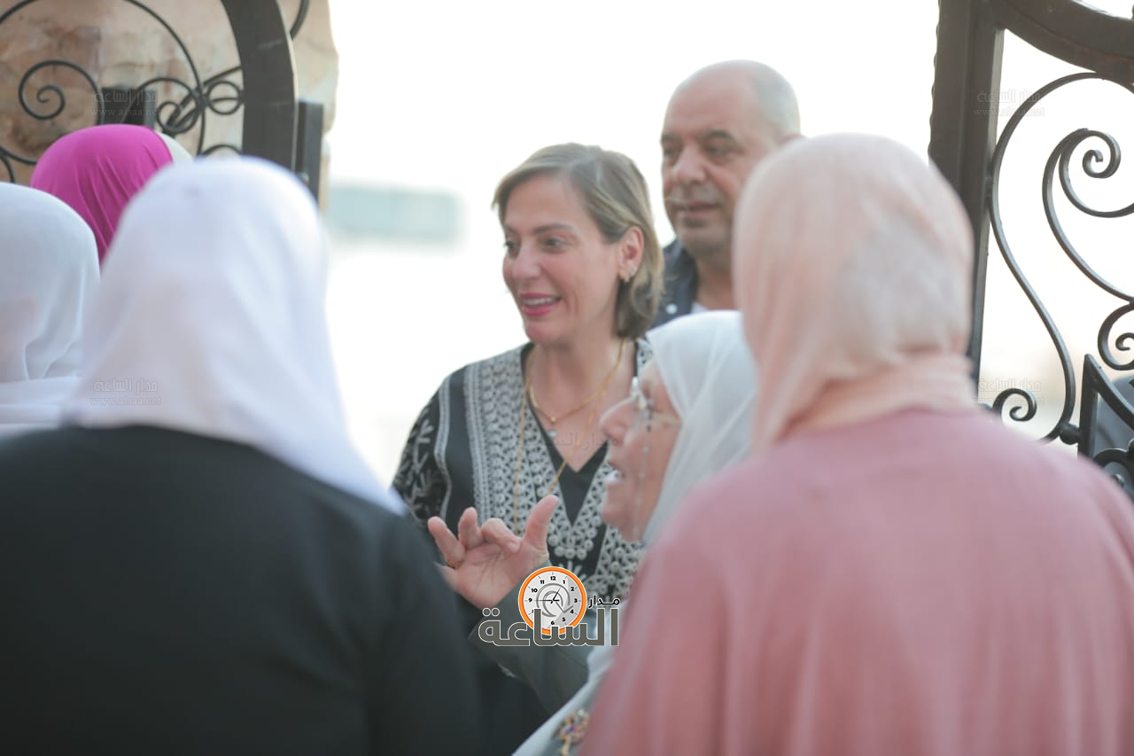 Madar Al-Saa Images 0.8366792664479166