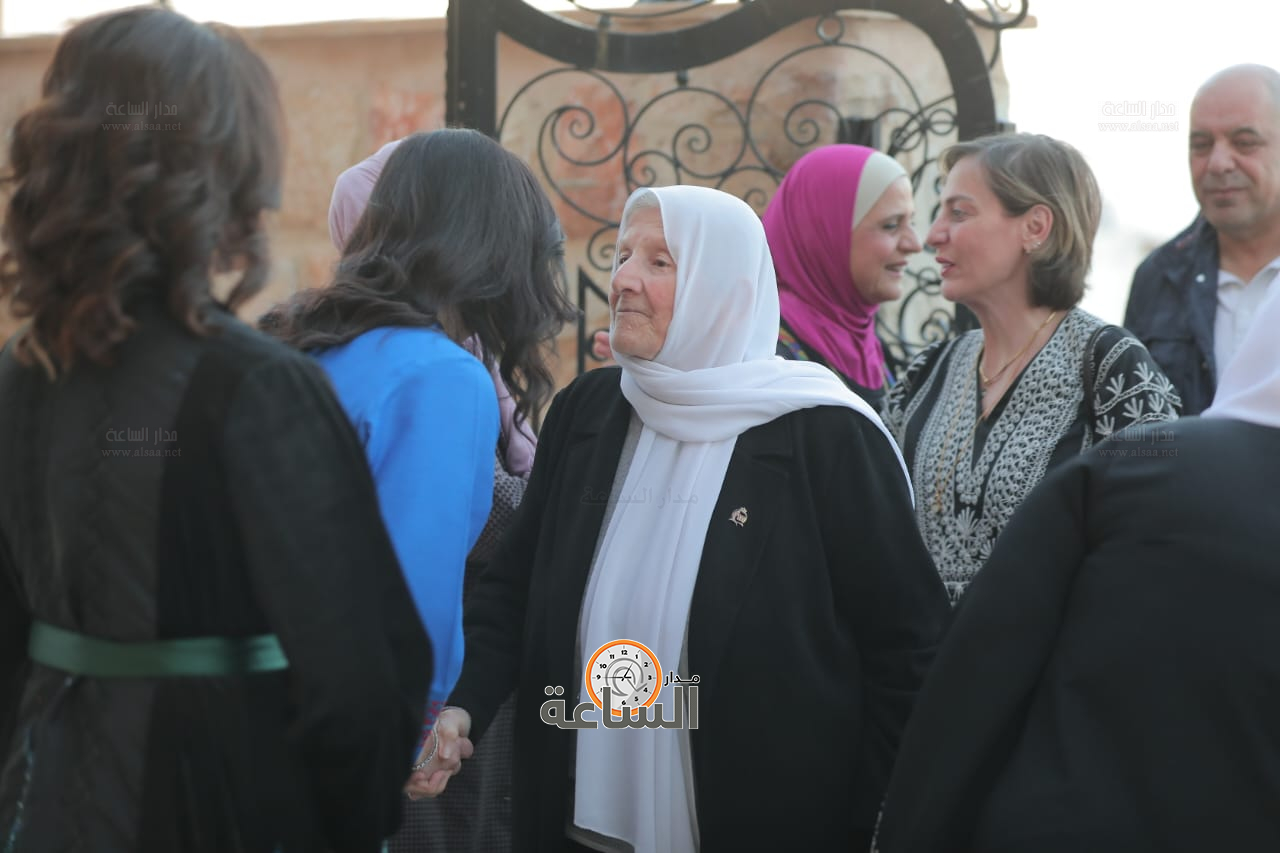 Madar Al-Saa Images 0.18179642774648141