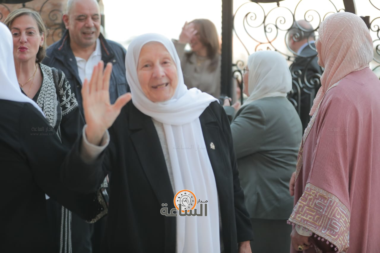 Madar Al-Saa Images 0.1541217744574046