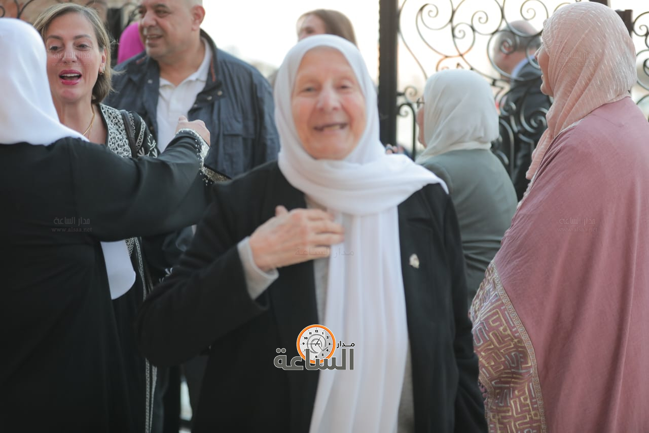 Madar Al-Saa Images 0.4303587963997111