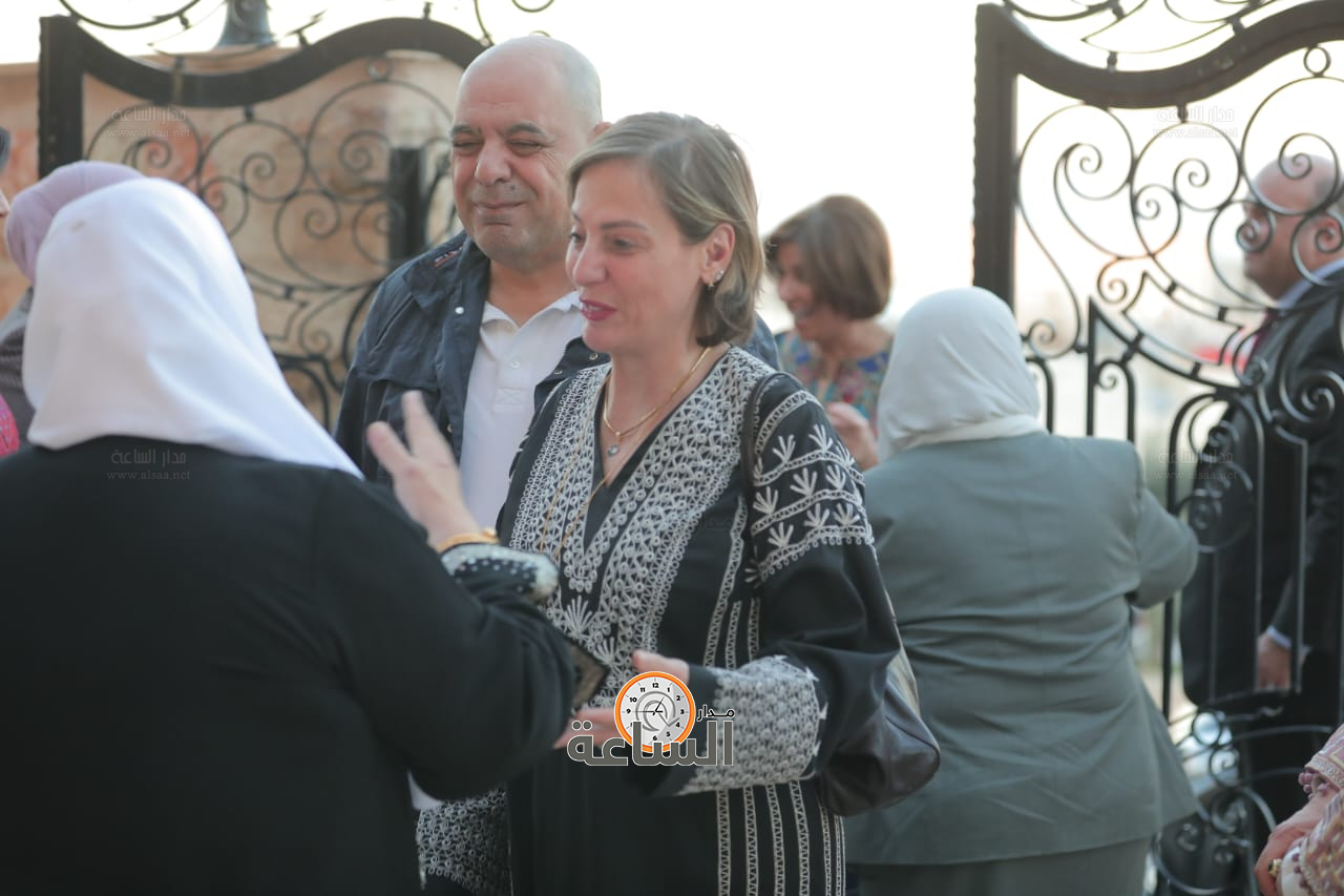 Madar Al-Saa Images 0.8695546946844079