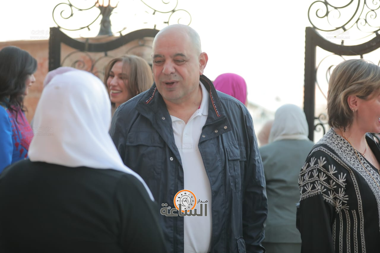 Madar Al-Saa Images 0.699731576866722