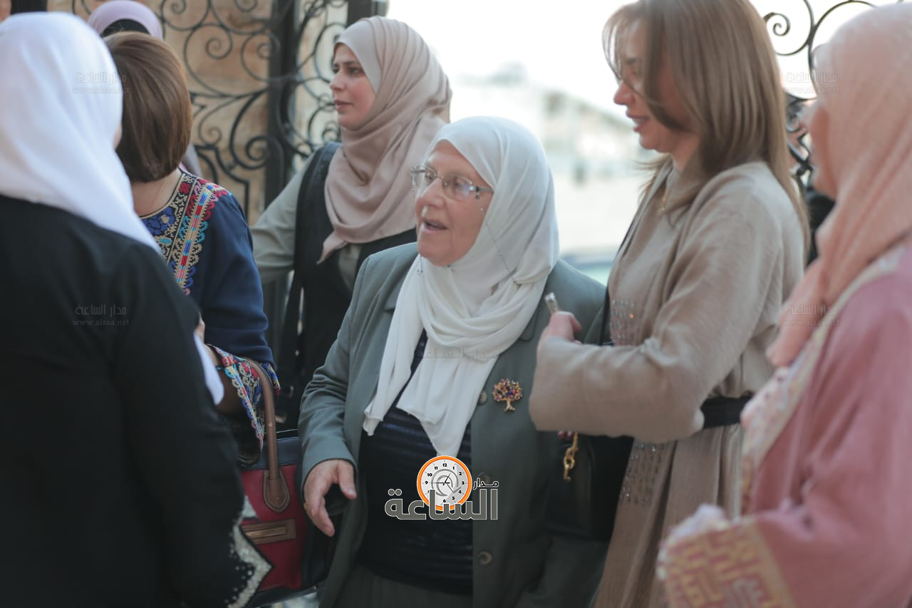 Madar Al-Saa Images 0.7500963642977656