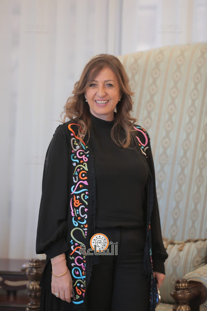 Madar Al-Saa Images 0.40825094360707403