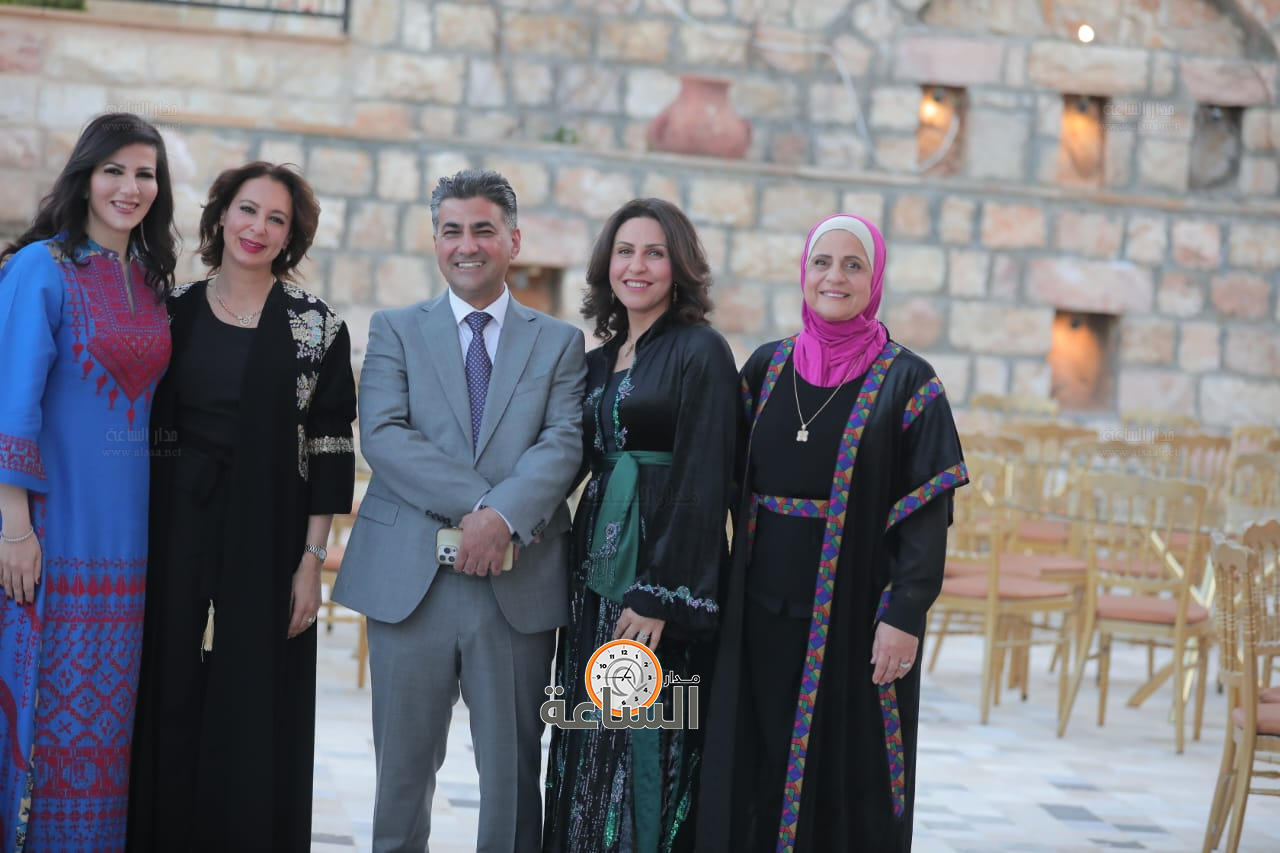 Madar Al-Saa Images 0.6416490349581256