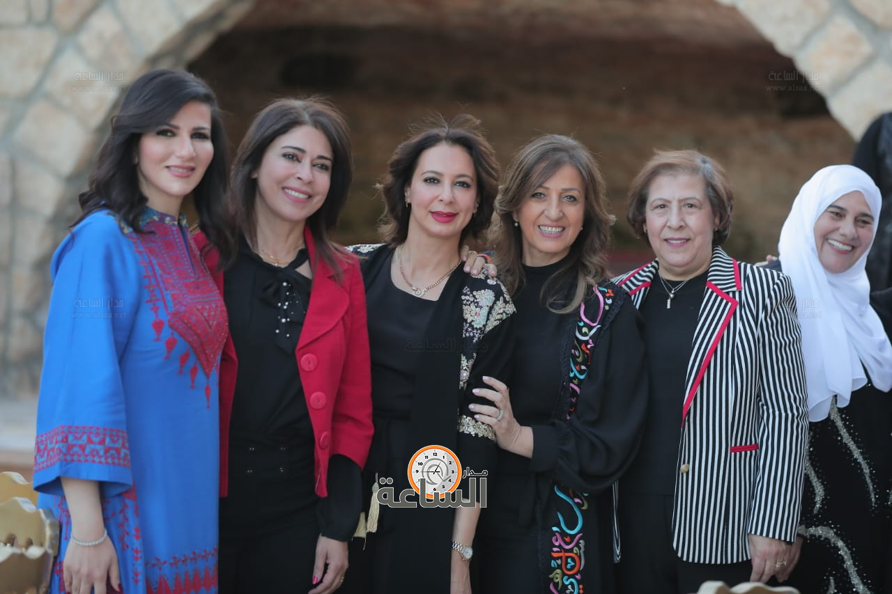 Madar Al-Saa Images 0.39820450791745476