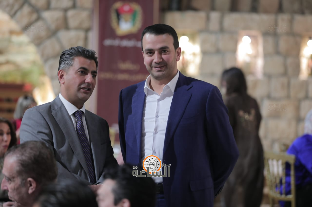 Madar Al-Saa Images 0.3260304875419593