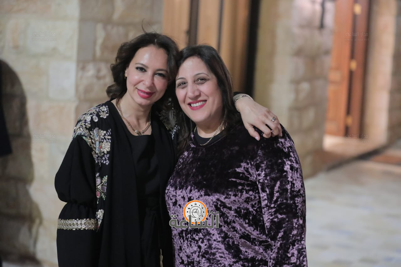 Madar Al-Saa Images 0.5860619335491679