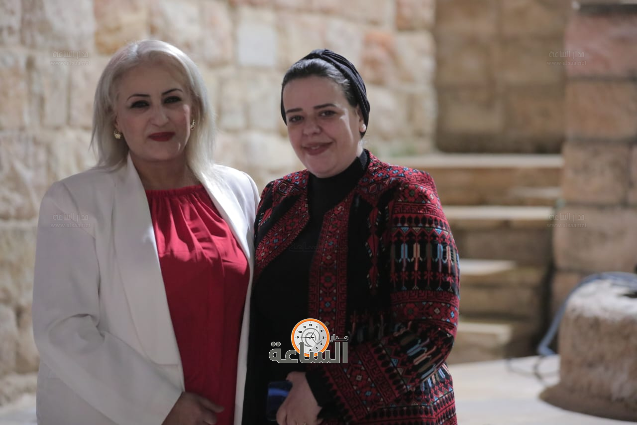 Madar Al-Saa Images 0.4513425421541468