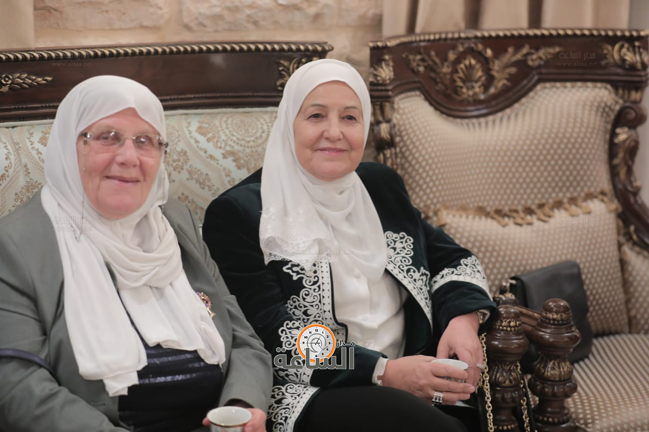 Madar Al-Saa Images 0.8838278460631077