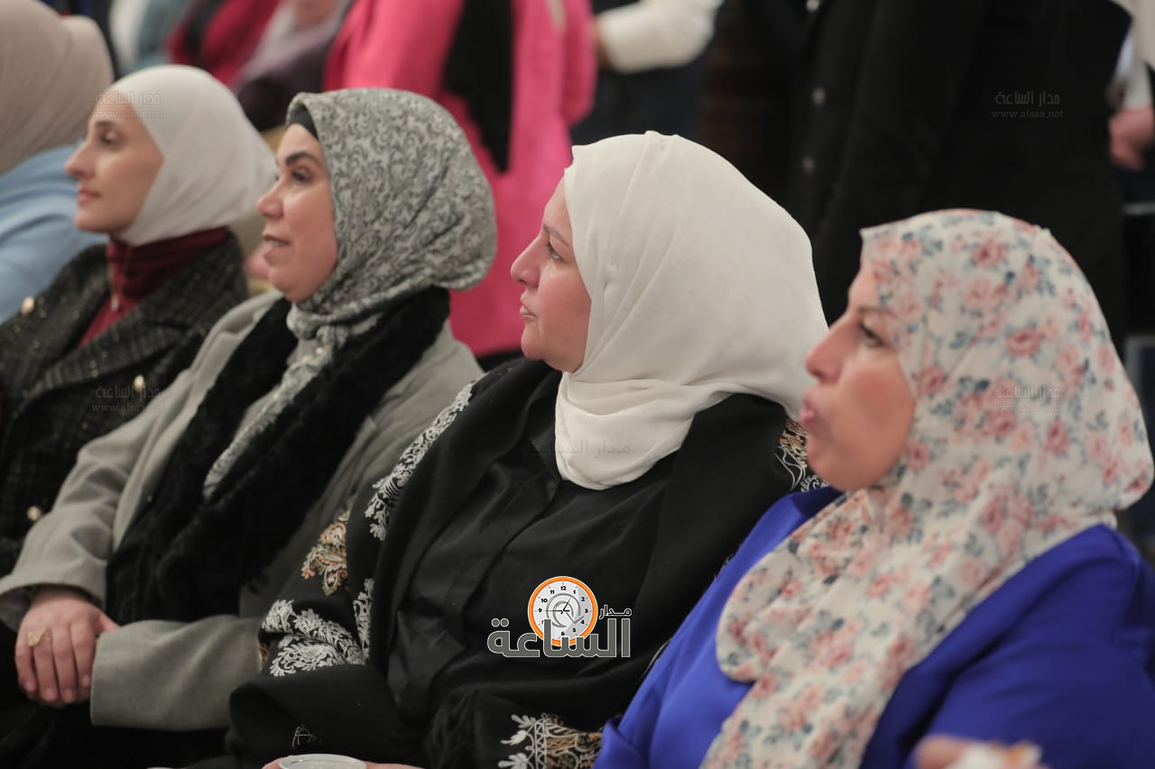 Madar Al-Saa Images 0.3451820084065065