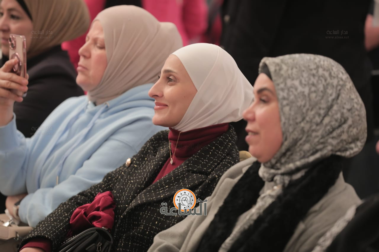 Madar Al-Saa Images 0.5544743414311348