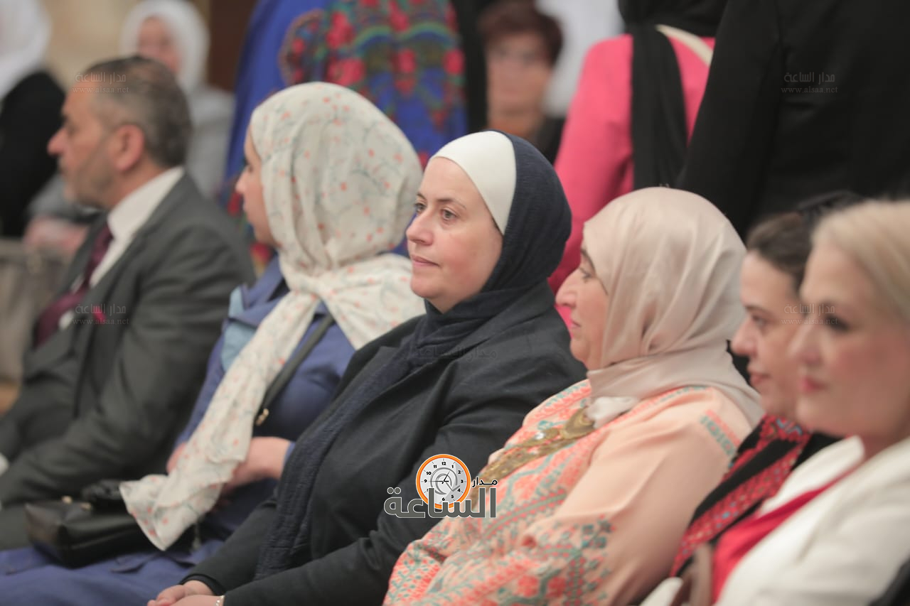 Madar Al-Saa Images 0.11554527360786349