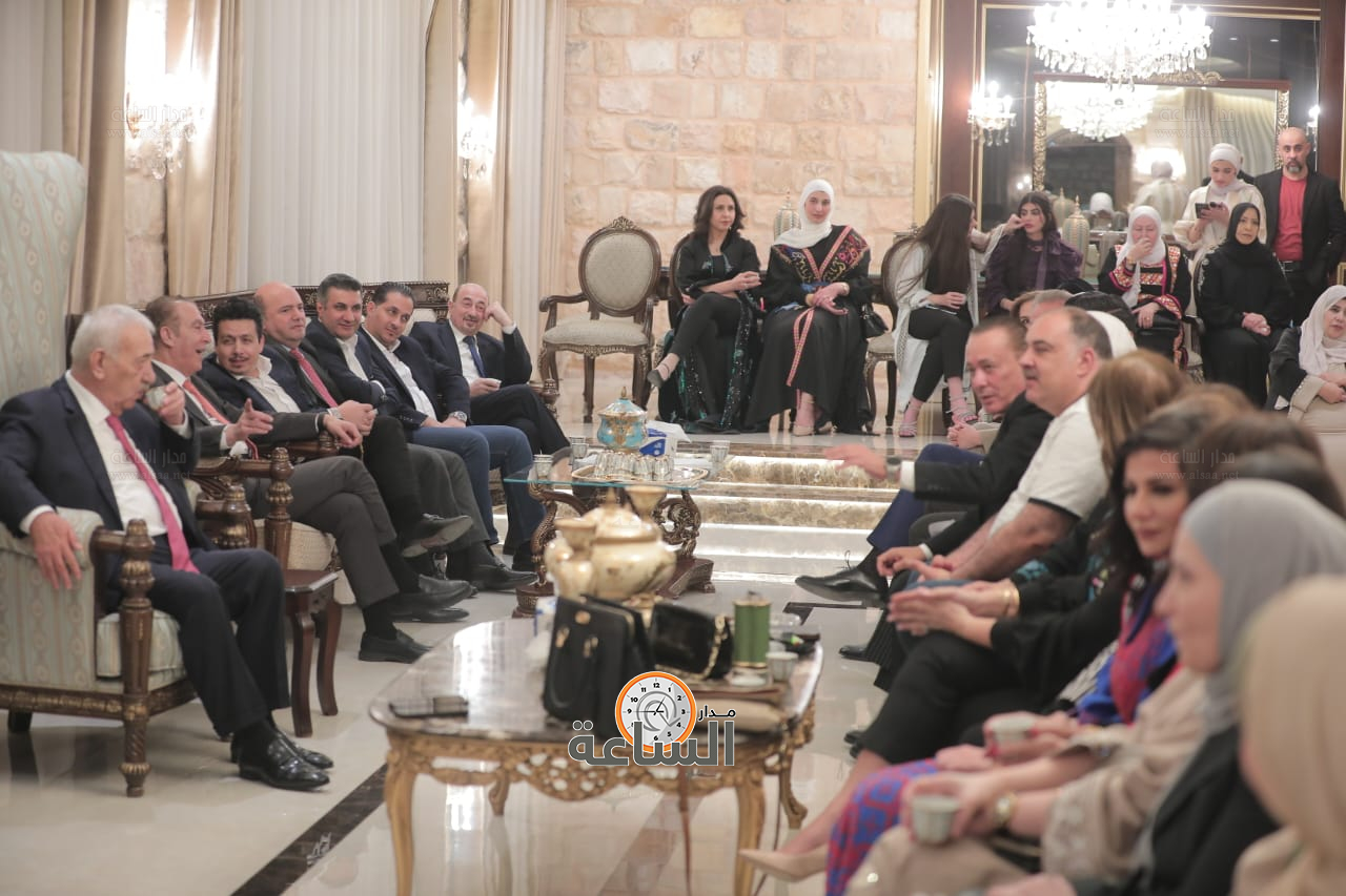 Madar Al-Saa Images 0.6983937071532027