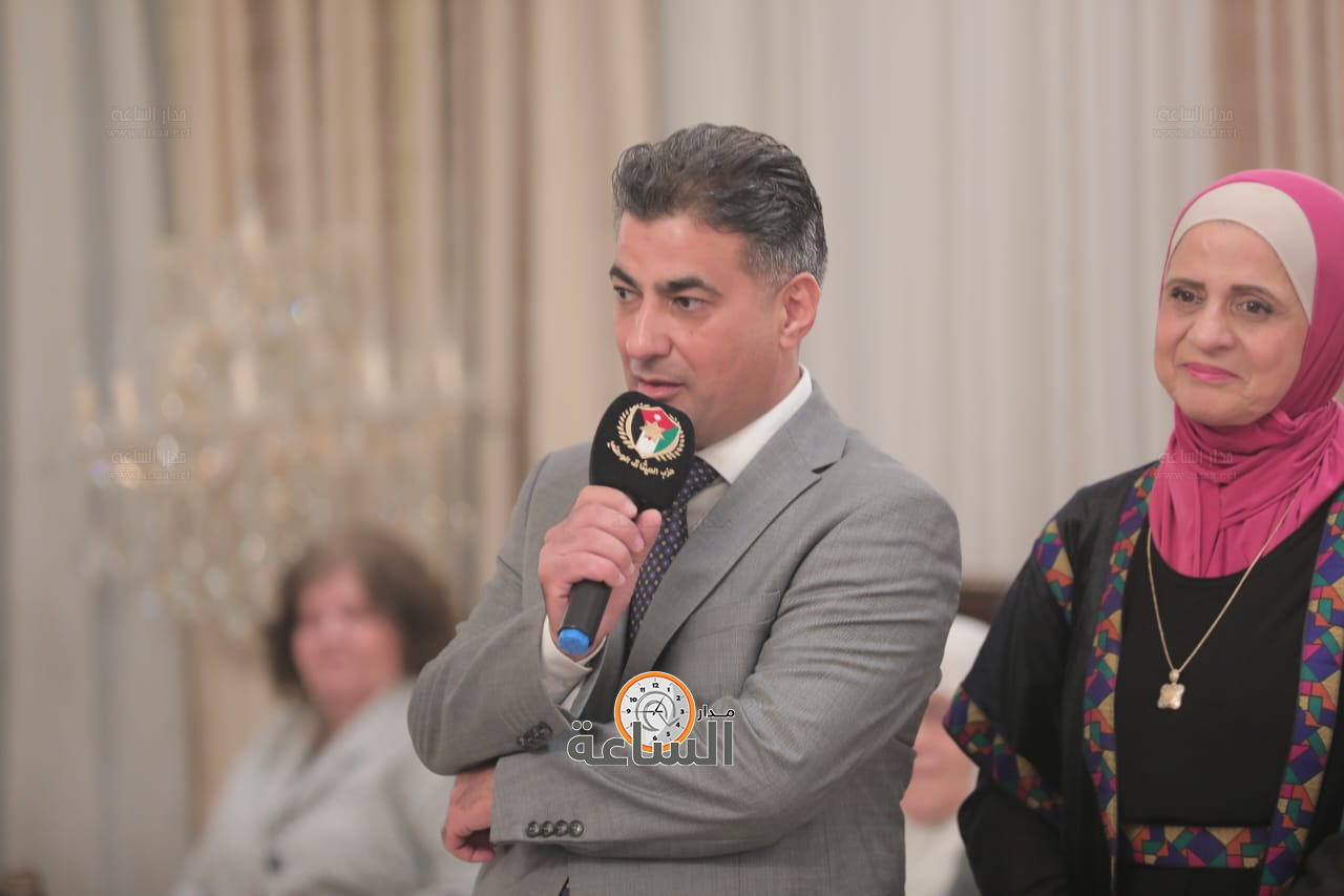 Madar Al-Saa Images 0.7328738393135501