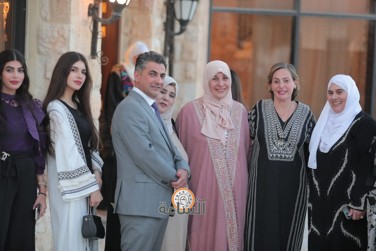 Madar Al-Saa Images 0.10820819770689494