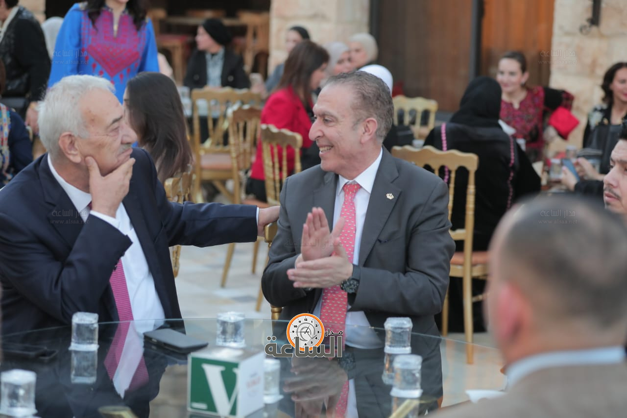 Madar Al-Saa Images 0.17674629496068928