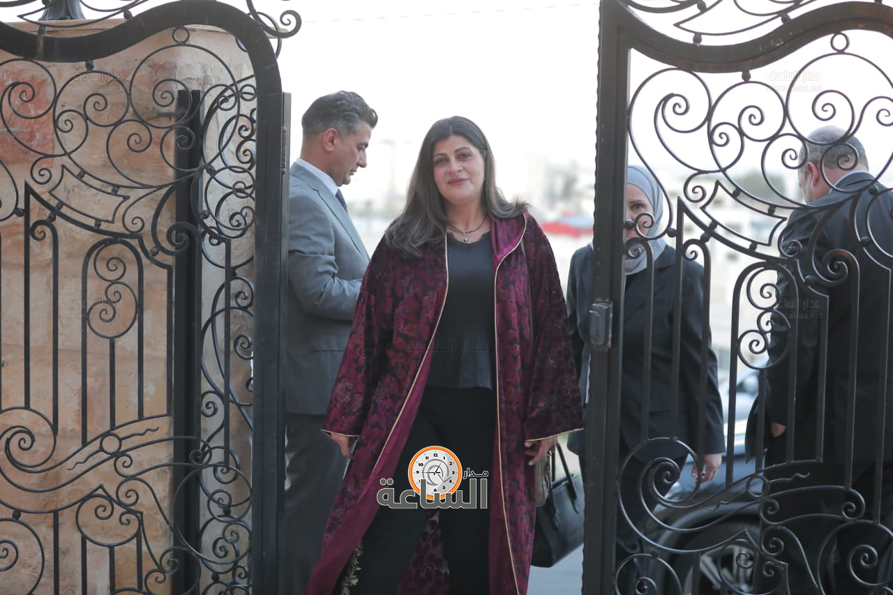 Madar Al-Saa Images 0.7798313829871966