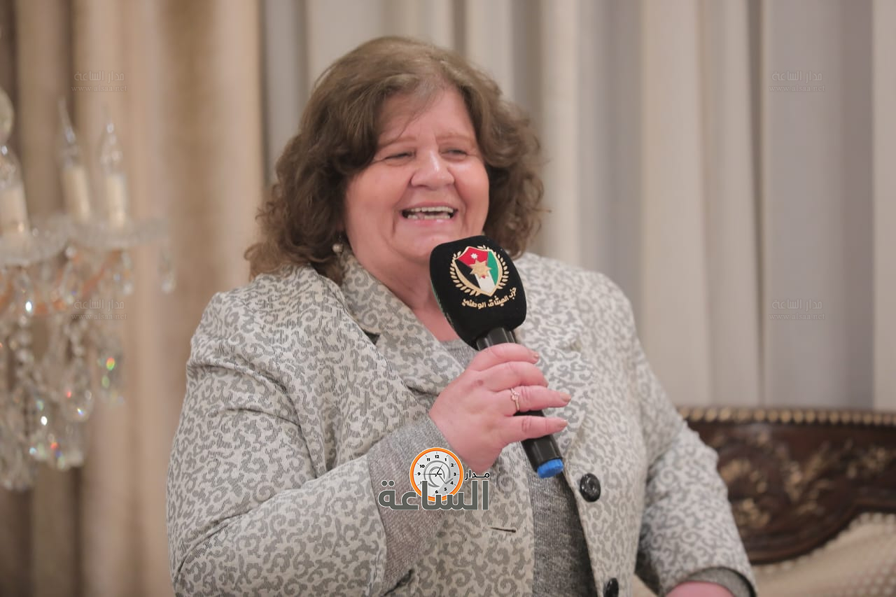 Madar Al-Saa Images 0.4252769662001501