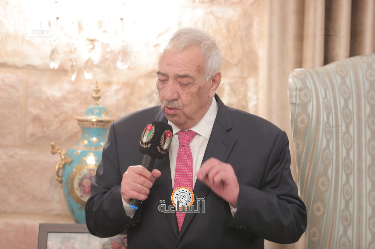 Madar Al-Saa Images 0.6743529343805406