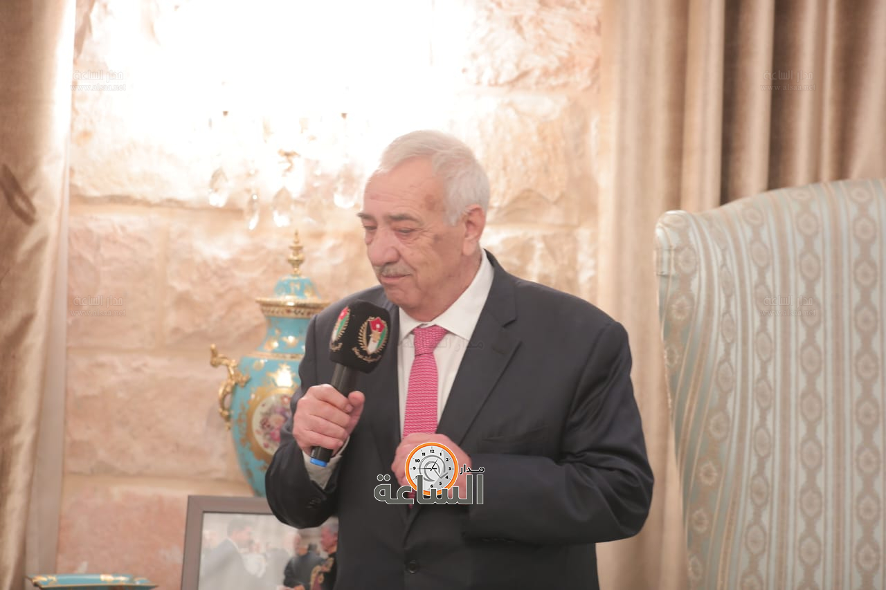 Madar Al-Saa Images 0.14030550080537507