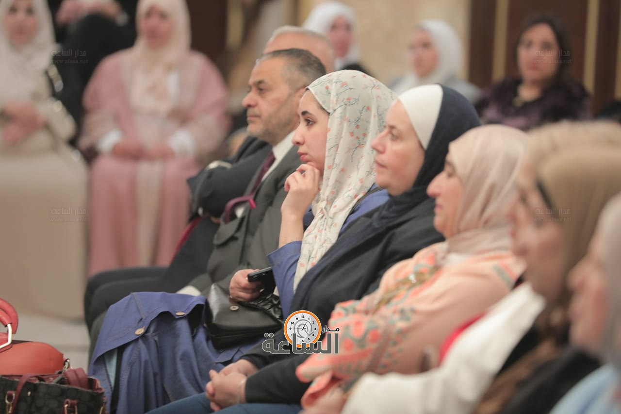 Madar Al-Saa Images 0.331950629012709