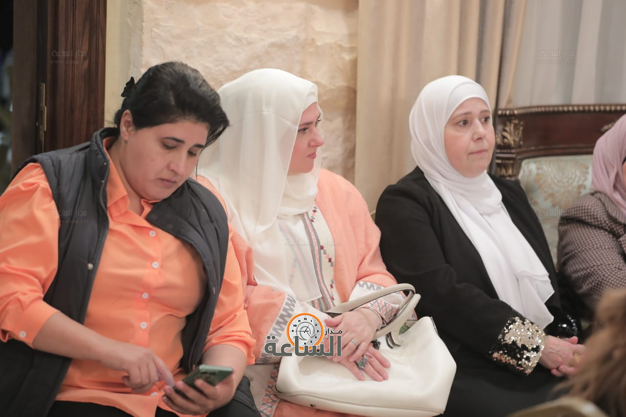 Madar Al-Saa Images 0.1352398881952066