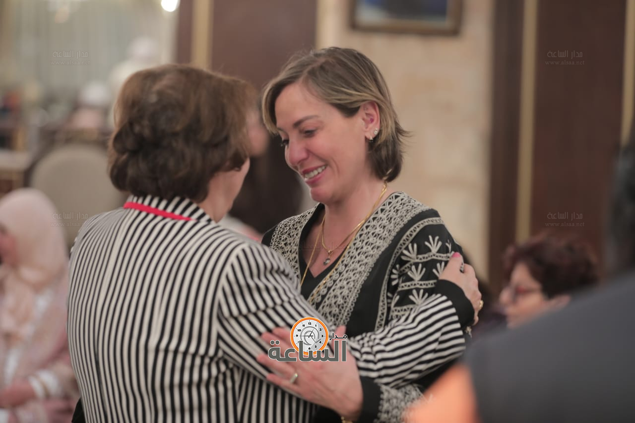 Madar Al-Saa Images 0.7415054575829092