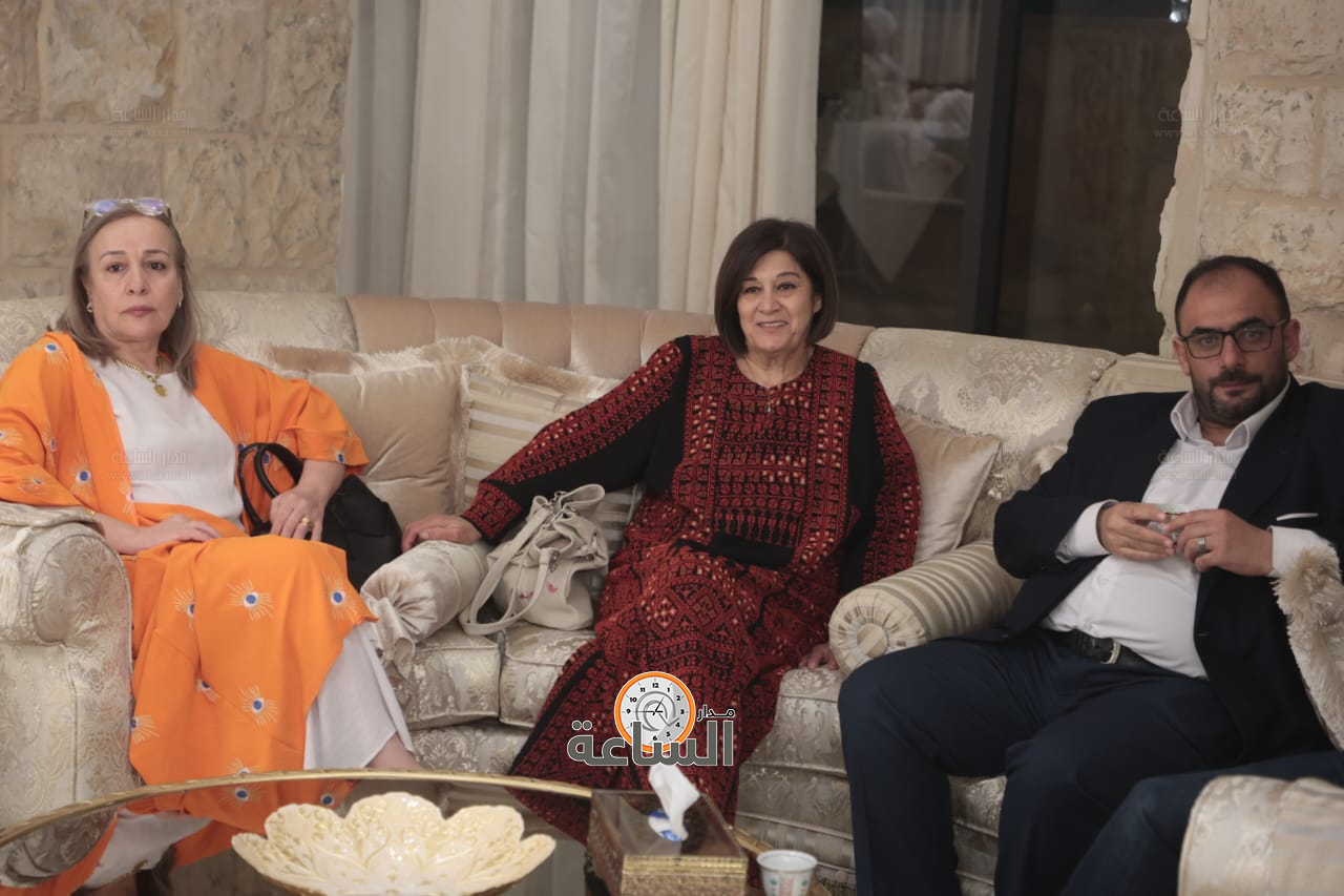 Madar Al-Saa Images 0.9393854586706816