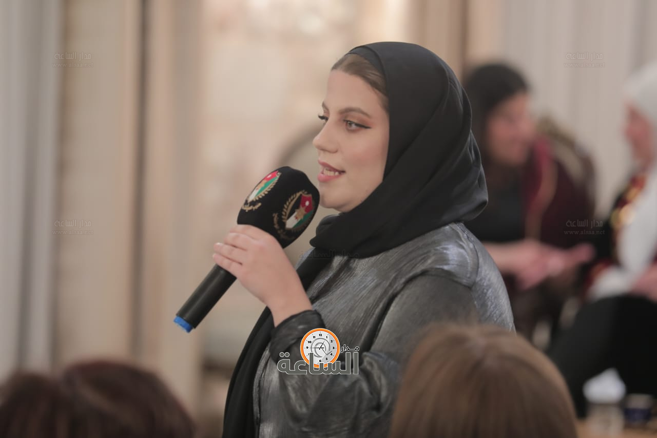 Madar Al-Saa Images 0.6989153474747676