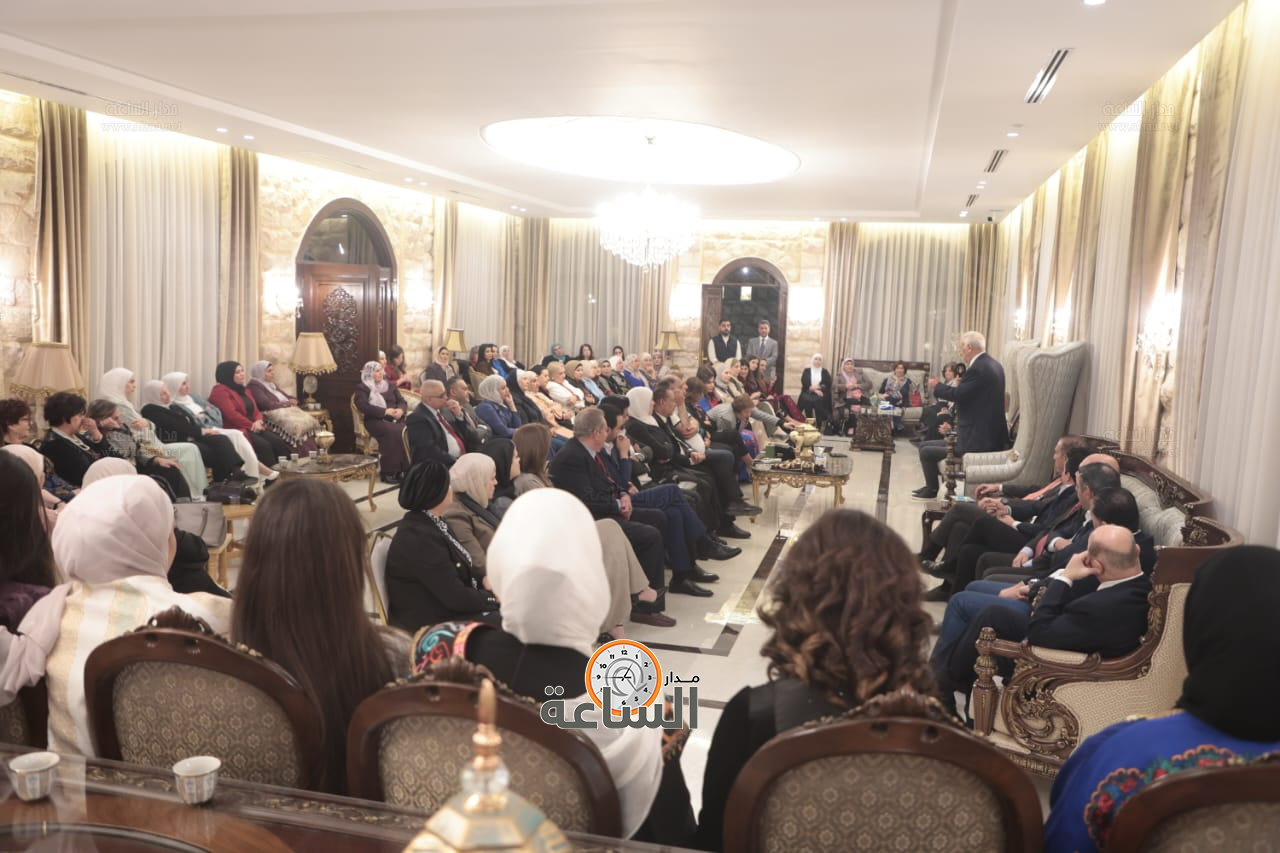 Madar Al-Saa Images 0.4905891327419285