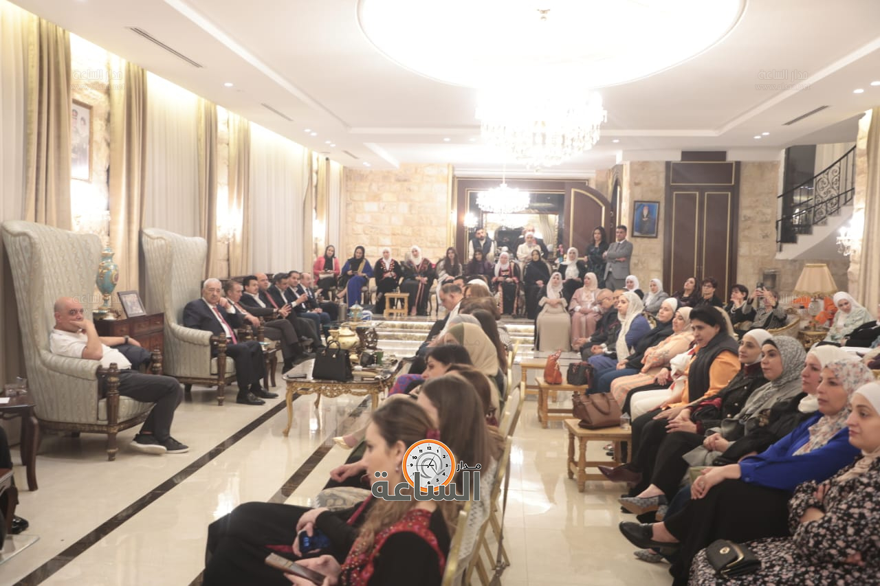 Madar Al-Saa Images 0.9695150673292012