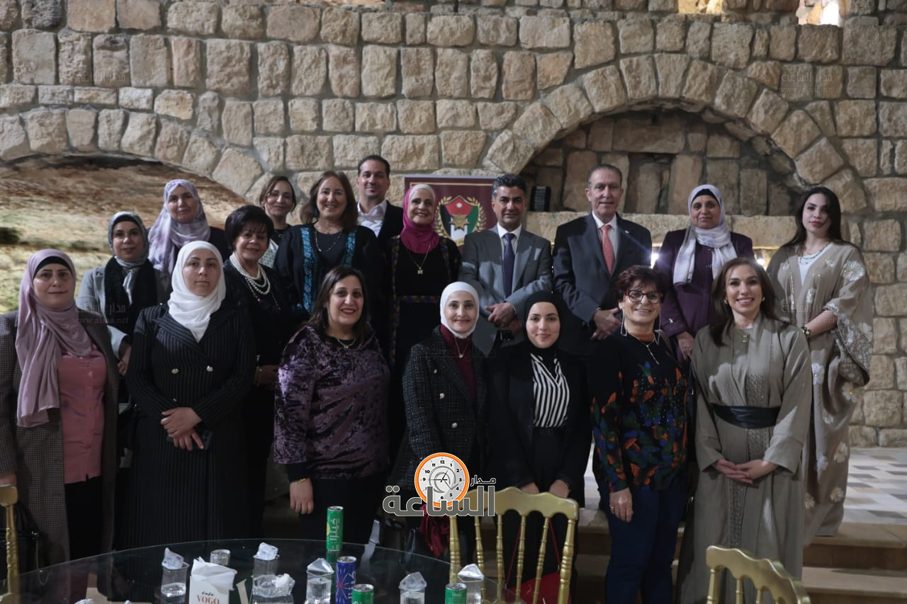 Madar Al-Saa Images 0.6254528952669631