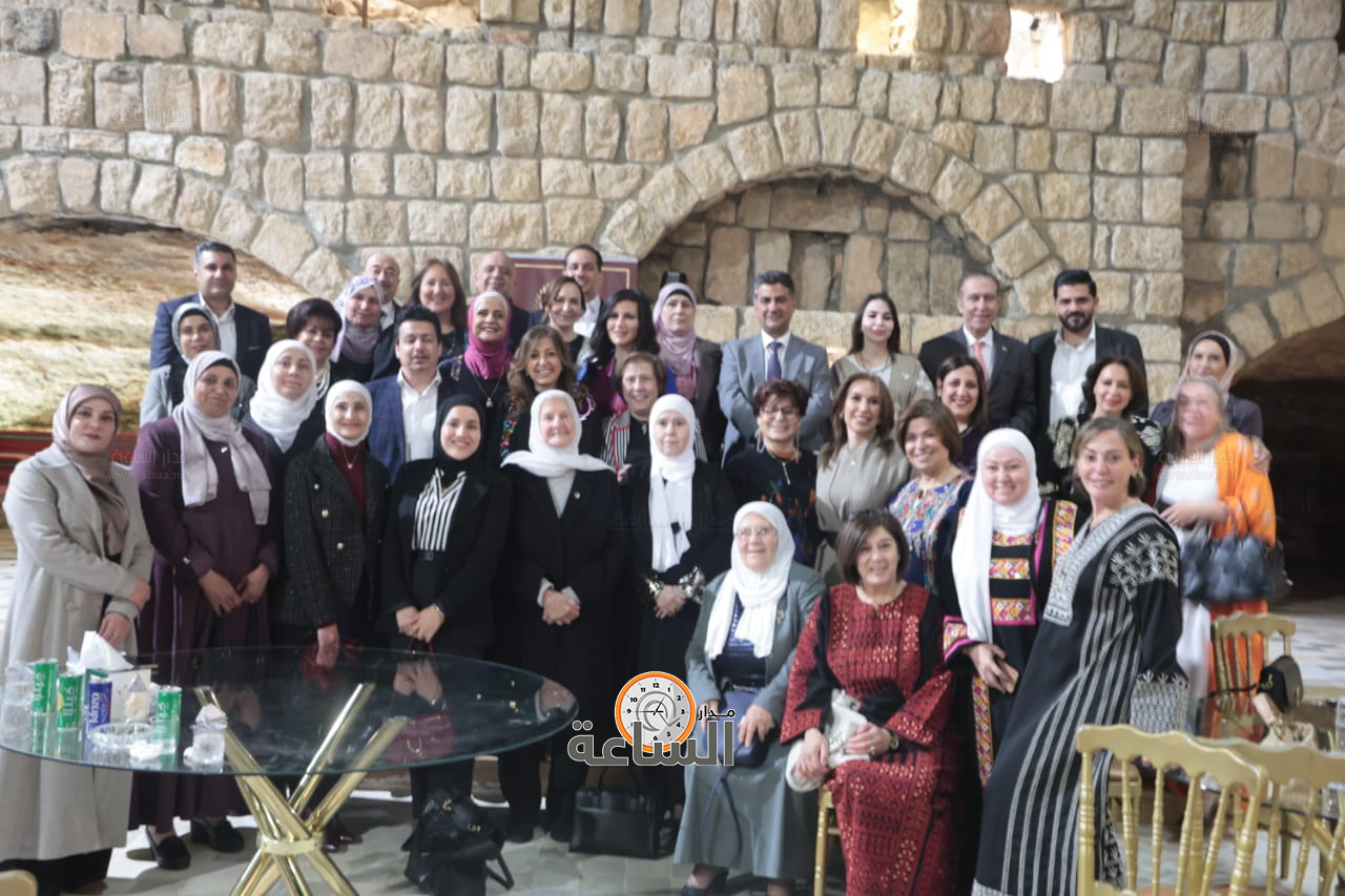 Madar Al-Saa Images 0.5263607129805472