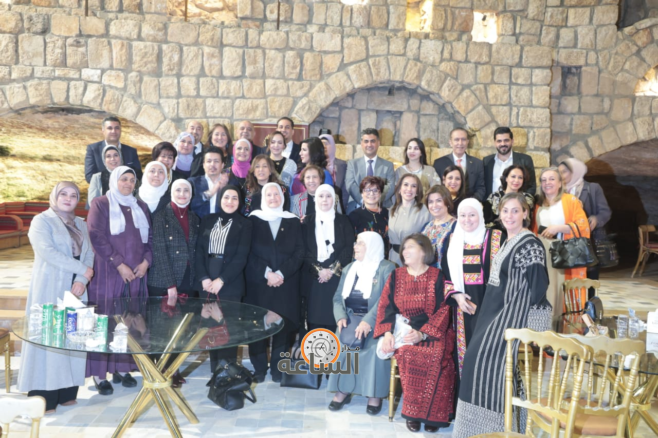 Madar Al-Saa Images 0.46659322228532396