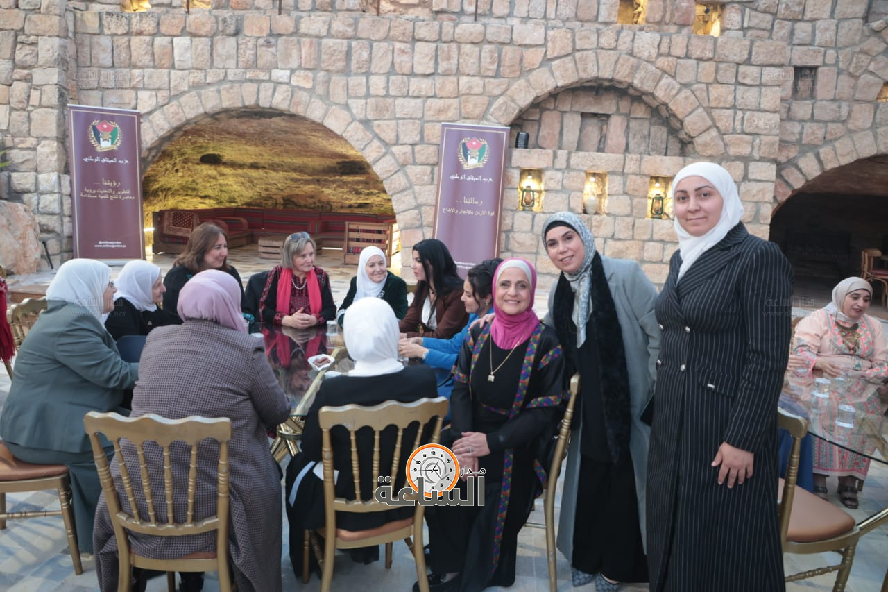 Madar Al-Saa Images 0.9149437168140782