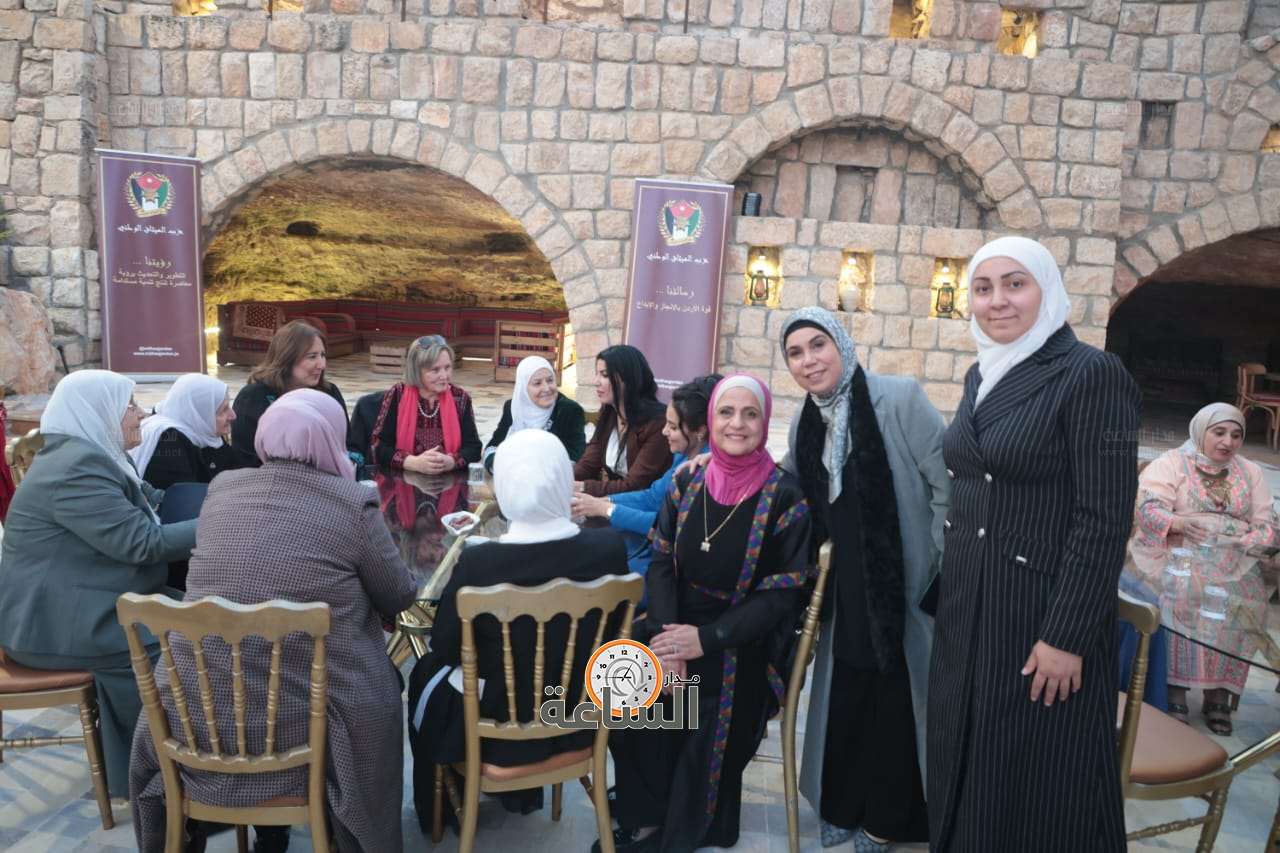 Madar Al-Saa Images 0.5658405510909086