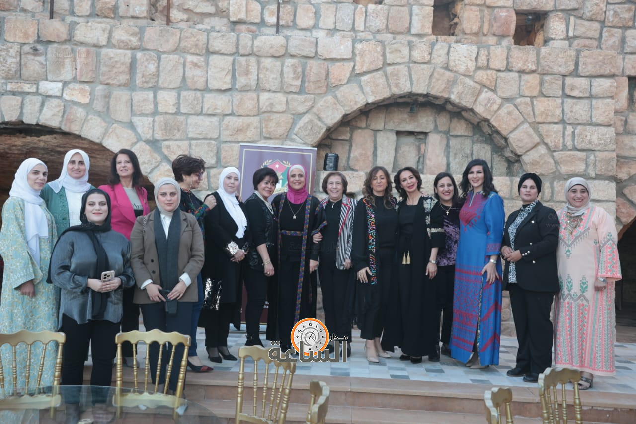 Madar Al-Saa Images 0.49524347861582463