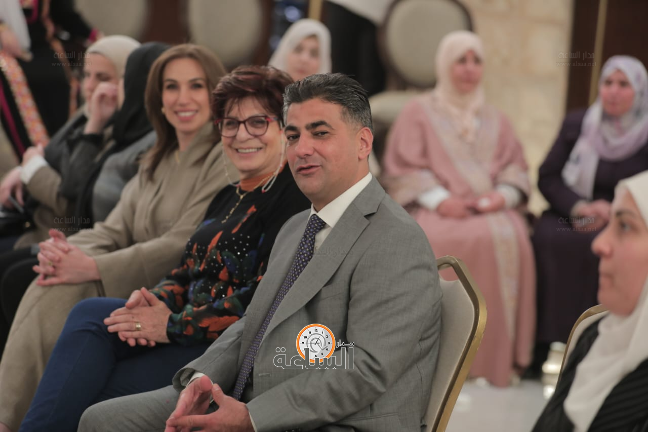 Madar Al-Saa Images 0.26092755795505274