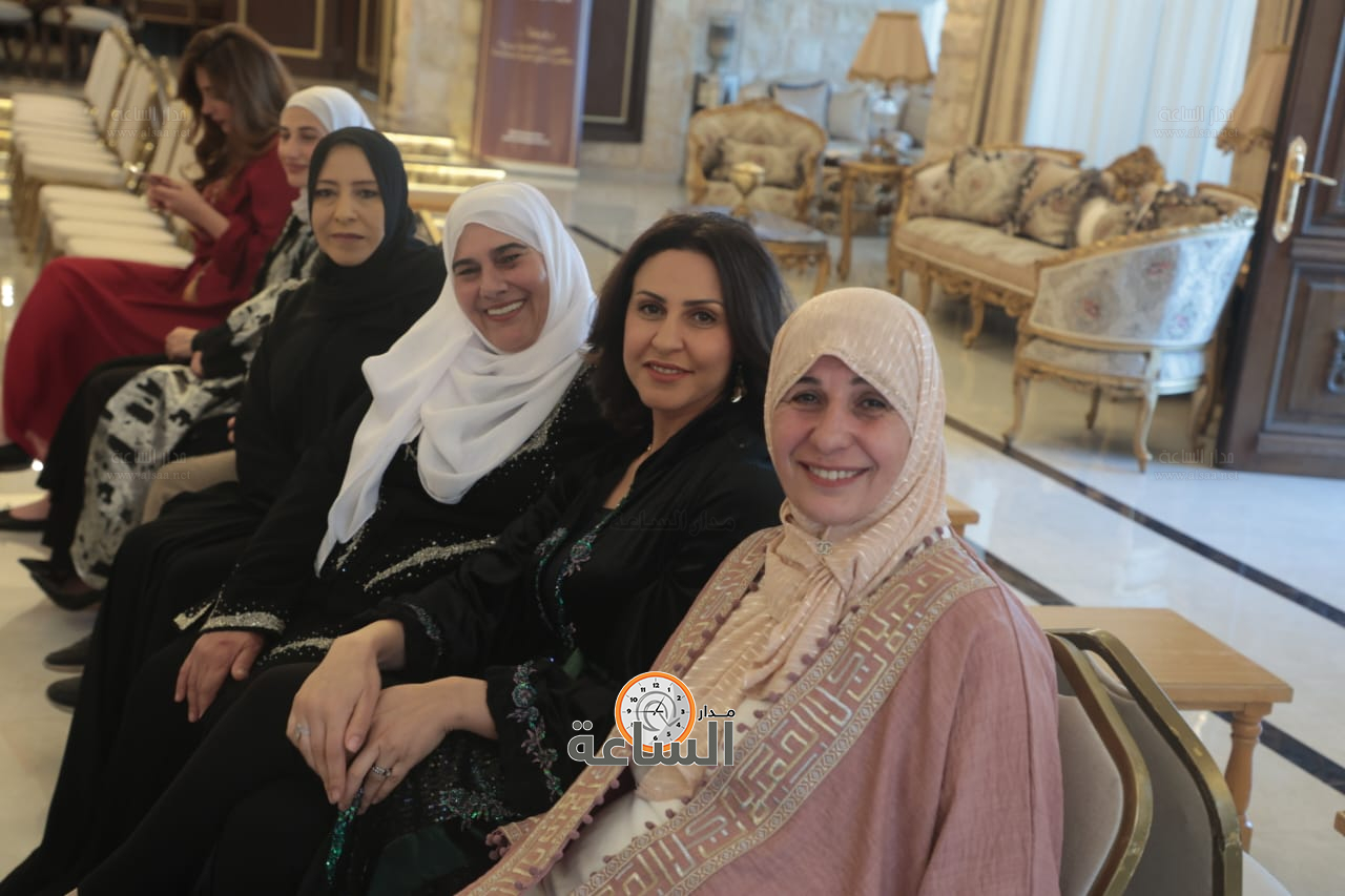 Madar Al-Saa Images 0.4552670284002689