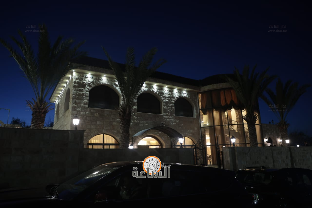 Madar Al-Saa Images 0.393108839850171