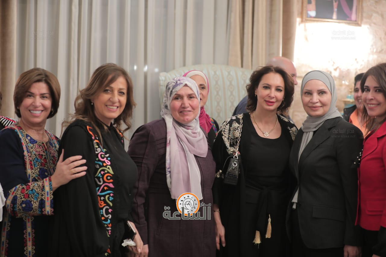 Madar Al-Saa Images 0.17173807838887023