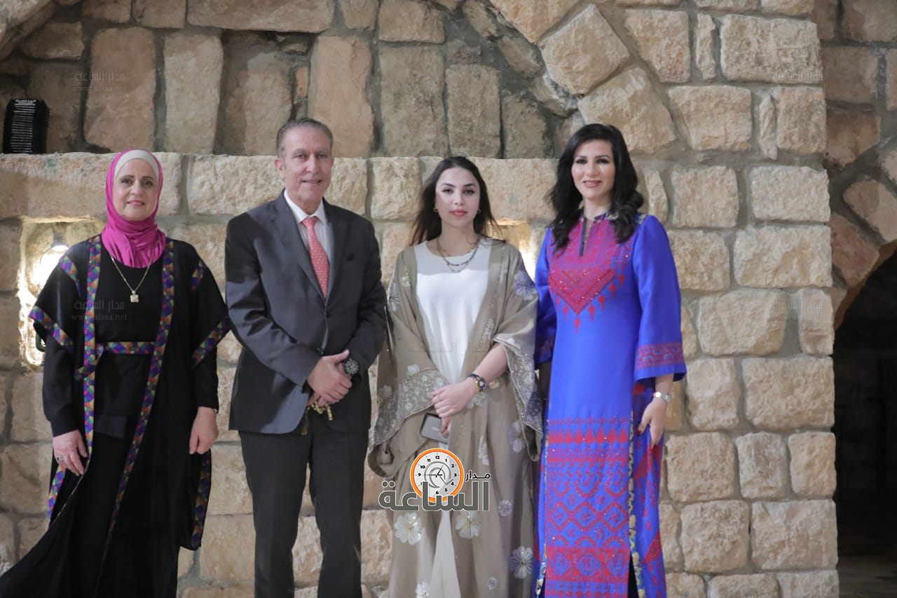 Madar Al-Saa Images 0.8363077241360473