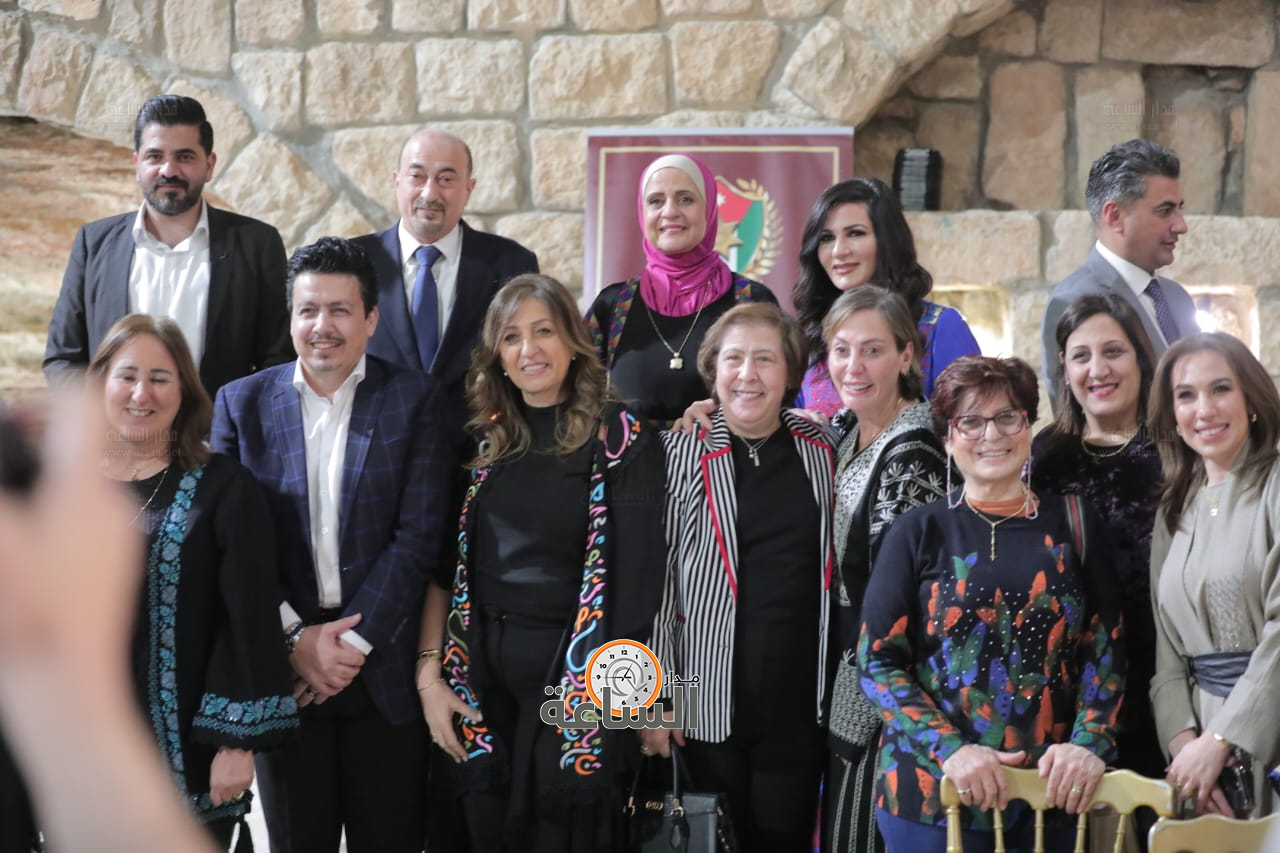 Madar Al-Saa Images 0.3513079194881006