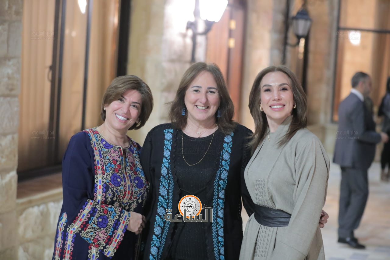 Madar Al-Saa Images 0.8767922475301837