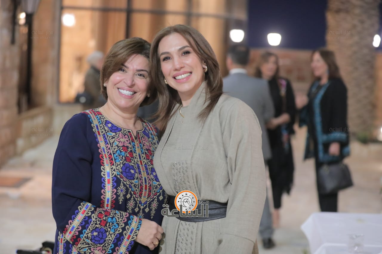 Madar Al-Saa Images 0.03874553884762344