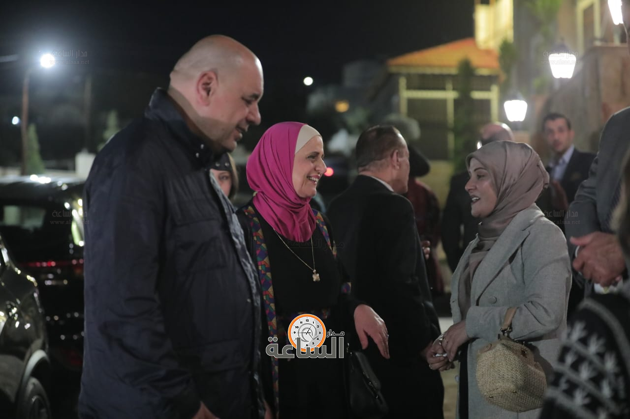 Madar Al-Saa Images 0.6534419605013051