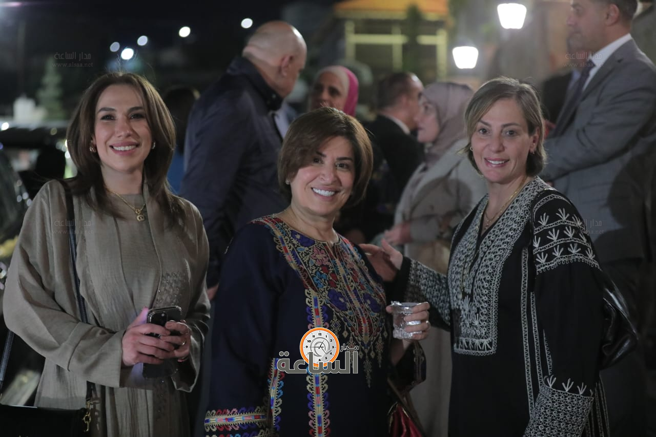 Madar Al-Saa Images 0.7800532689306372