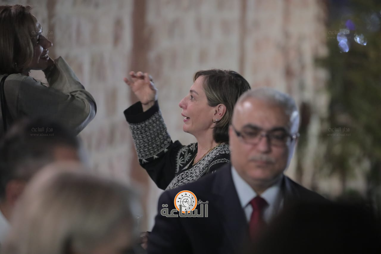 Madar Al-Saa Images 0.8762937191105744